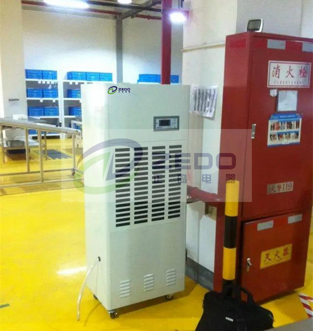 工業(yè)除濕機(jī)