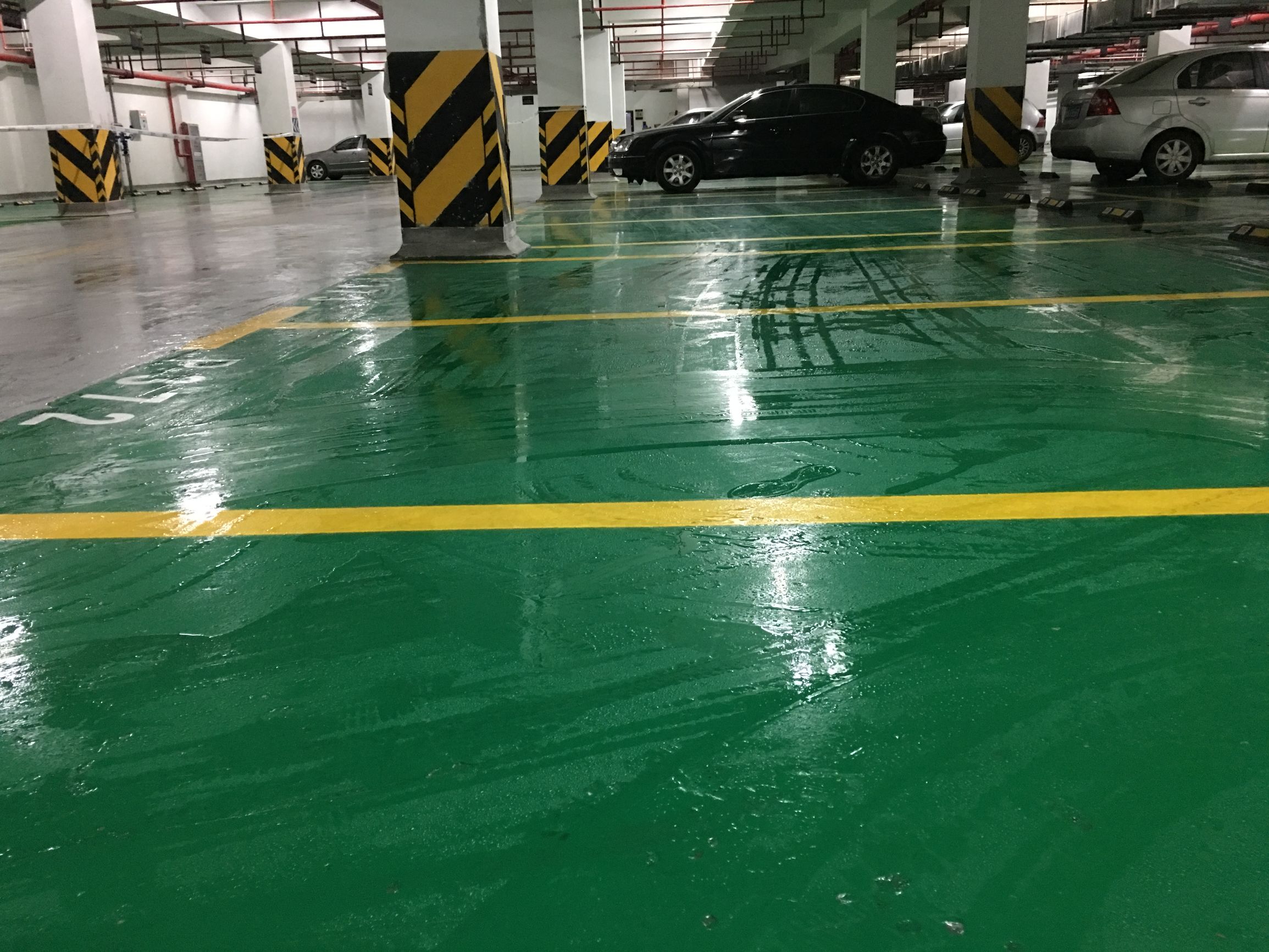 地下車庫(kù)潮濕怎么辦