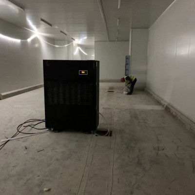 環(huán)氧地坪施工除濕機(jī)